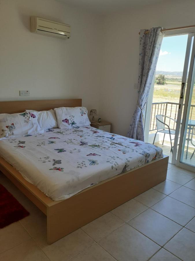 Willa Beautiful 2-Bed House In Mandria  Zewnętrze zdjęcie