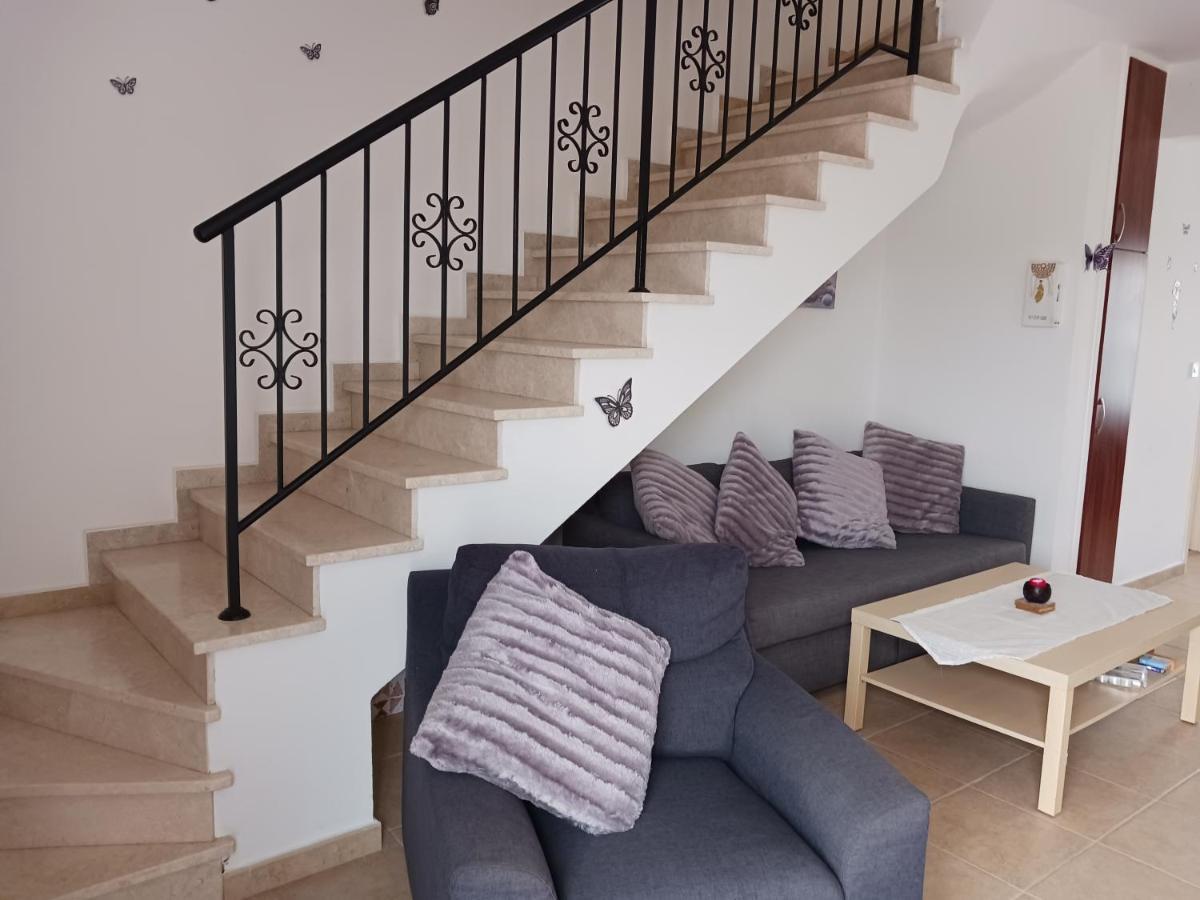 Willa Beautiful 2-Bed House In Mandria  Zewnętrze zdjęcie