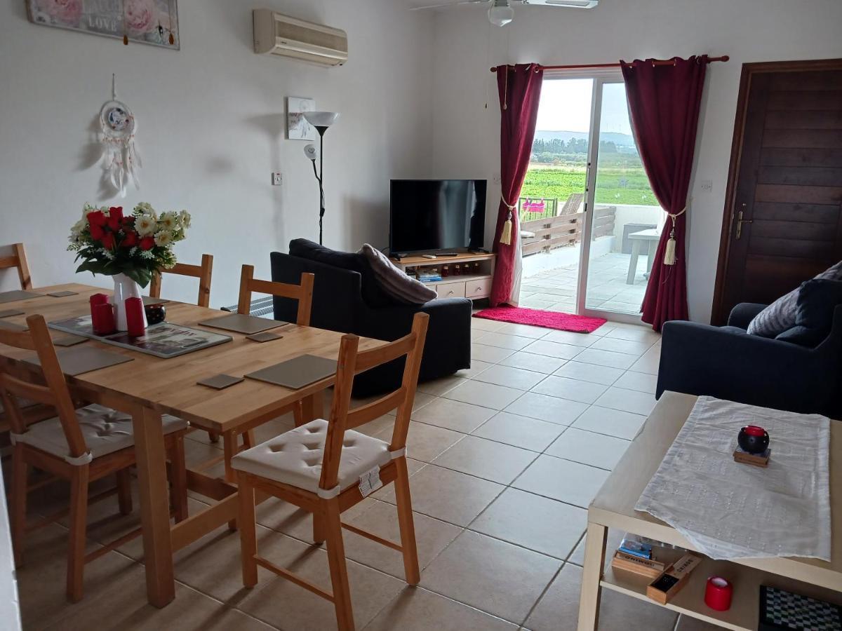 Willa Beautiful 2-Bed House In Mandria  Zewnętrze zdjęcie